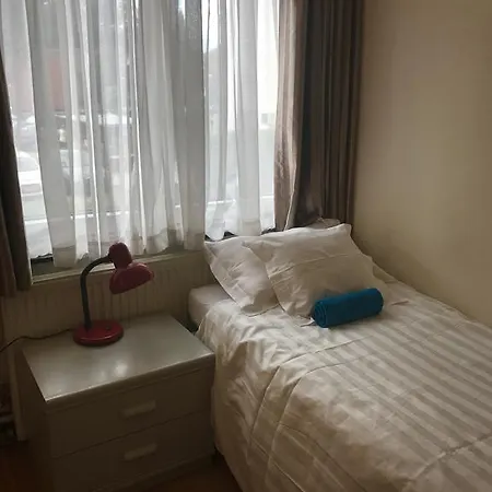 Amby Family House 马斯特里赫特